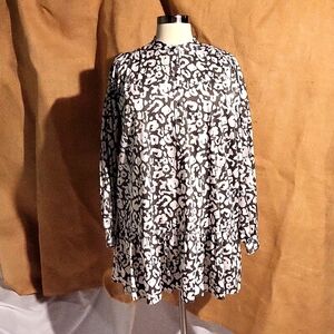 Elizabeth and James Dress    NWOT